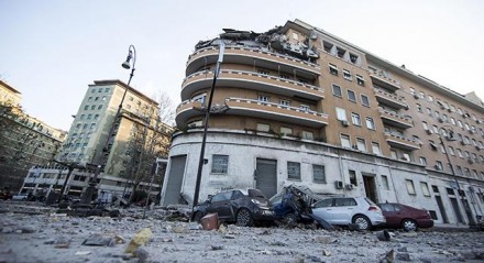 Crolla palazzina a Roma, nessuna vittima